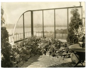 Jardin de Mme Regina Jais, c.1936-37 - Jessie Tarbox Beals