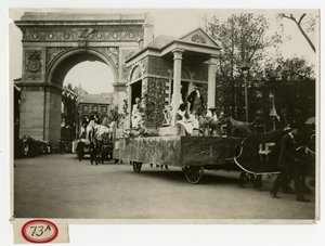 Parade historique Char colonial n° 27 - Jessie Tarbox Beals