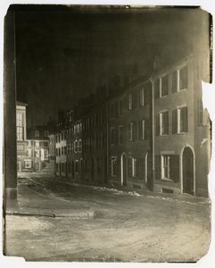 Vue de West Cedar Street à l