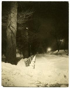 Le Mall la nuit, Boston, Mass, USA, vers 1902-10 - Jessie Tarbox Beals