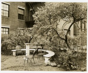 Club des femmes ingénieurs, Washington Square North?, Greenwich Village, New York, USA, vers 1939-40
