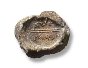 Bulla (argile) - Jewish School
