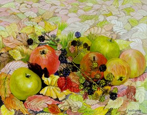 Pommes et mûres sur des feuilles d
