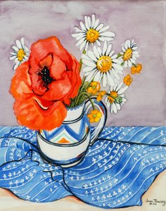 Pavot oriental rouge et marguerites dans un pichet de Honiton - Joan Thewsey