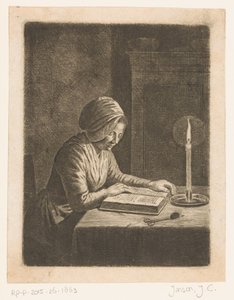 Pièce sombre avec femme lisant