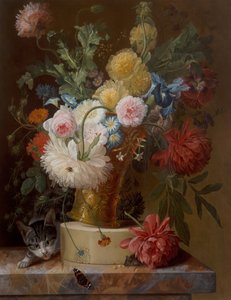 Nature morte de fleurs sur un rebord avec un chat