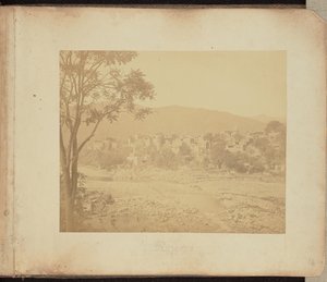 Rajaori. Sur la route de Poonch à Srinaggar - John Edward Saché