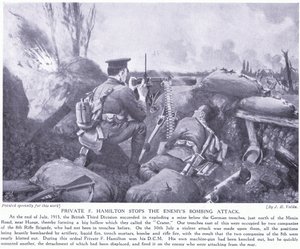 Le soldat F Hamilton récompensé par le DCM pour avoir arrêté l