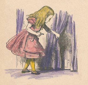 Alice regardant une petite porte derrière un rideau, 1889 - John Tenniel