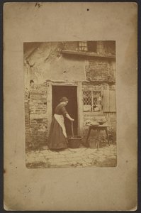 [Femme dans l