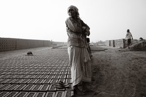 Usines de briques à Kolkata, Inde, 2016 (photo) - Jon Nicholson
