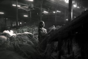 Usine de jute, Kolkata, Inde, 2017 (photo) - Jon Nicholson