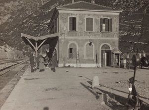 Album "Meine weltkriegs - Erinnerungen Front Sud-Ouest (Carinthie, Italie, Tyrol du Sud) 31/03/1915-12/11/1918 - Josef Zohles Wien": gare de Chiusaforte