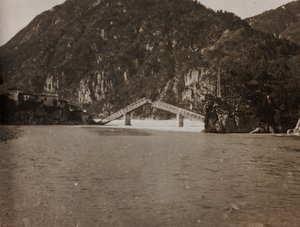 Album "Meine weltkriegs - Erinnerungen Front Sud-Ouest (Carinthie, Italie, Tyrol du Sud) 31/03/1915-12/11/1918 - Josef Zohles Wien": pont miné à Moggio - Josef Zohles