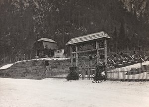 Album "Meine weltkriegs - Erinnerungen Front Sud-Ouest (Carinthie, Italie, Tyrol du Sud) 31/03/1915-12/11/1918 - Josef Zohles Wien": cimetière militaire à Seisse - Josef Zohles