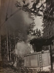 Album "Meine weltkriegs - Erinnerungen South-West Front (Carinthie, Italie, Tyrol du Sud) 31/03/1915-12/11/1918 - Josef Zohles Wien": un mortier en action - Josef Zohles