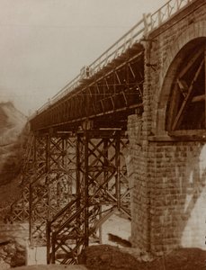Album "Meine weltkriegs - Erinnerungen South-West Front (Carinthie, Italie, Tyrol du Sud) 31/03/1915-12/11/1918 - Josef Zohles Wien": pont reconstruit - Josef Zohles