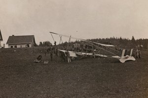 Album "Meine weltkriegs - Erinnerungen South-West Front (Carinthie, Italie, Tyrol du Sud) 31/03/1915-12/11/1918 - Josef Zohles Wien": soldats autrichiens avec un canon - Josef Zohles