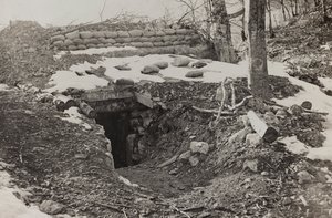 Album "Meine weltkriegs - Erinnerungen South-West Front (Carinthie, Italie, Tyrol du Sud) 31/03/1915-12/11/1918 - Josef Zohles Wien" : bunker militaire - Josef Zohles