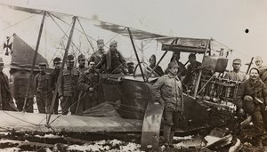 Album "Meine weltkriegs - Erinnerungen South-West Front (Carinthie, Italie, Tyrol du Sud) 31/03/1915-12/11/1918 - Josef Zohles Wien" : soldats autrichiens avec un mitrailleur - Josef Zohles