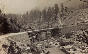 Pont militaire sur la rivière - Josef Zohles