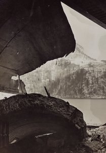 Album "Meine weltkriegs - Erinnerungen South-West Front (Carinthie, Italie, Tyrol du Sud) 31/03/1915-12/11/1918 - Josef Zohles Wien": décombres d