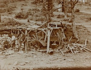 Album "Meine weltkriegs - Erinnerungen South-West Front (Carinthie, Italie, Tyrol du Sud) 31/03/1915-12/11/1918 - Josef Zohles Wien": groupe de soldats - Josef Zohles