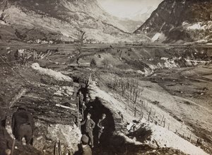 Album "Meine weltkriegs - Erinnerungen South-West Front (Carinthia, Italie, South Tyrol) 31/03/1915-12/11/1918 - Josef Zohles Wien": tranchée - Josef Zohles