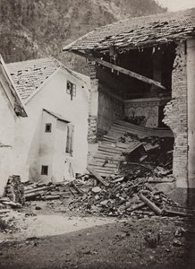 Album "Meine weltkriegs - Erinnerungen South-West Front (Carinthia, Italie, South Tyrol) 31/03/1915-12/11/1918 - Josef Zohles Wien": décombres - Josef Zohles