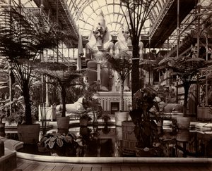Le Crystal Palace à Londres : intérieur du transept nord, vers 1870 - Joseph Paxton