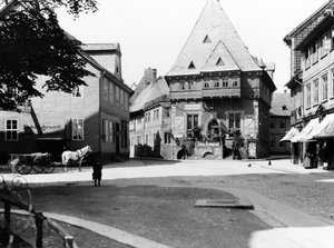 Un ancien Hôtel sur la Place de la Ville, Goslar, c.1910 - Jousset