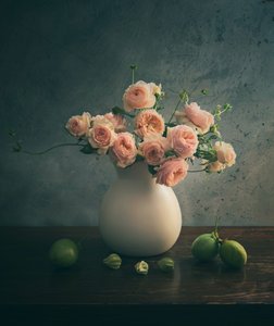 Nature morte aux roses roses - Judy Tseng