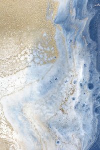 Ces motifs tourbillonnants bleus et dorés évoquent un paysage cosmique - Julia Contacessi