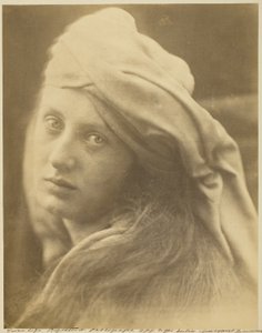 Une étude de Beatrice Cenci - Julia Margaret Cameron