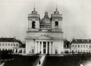 La cathédrale de la Trinité du monastère Saint-Alexandre-Nevski à Saint-Pétersbourg, années 1910 - Karl Karlovich Bulla