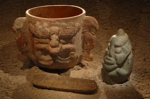 Maya ; Murales mayas ; San Bartolo ; Guatemala ; Dr. Bill Saturno, 2002 - Kenneth Garrett