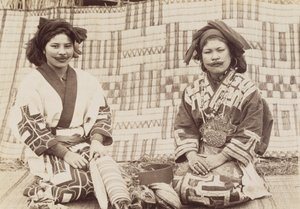 Femmes Ainu, c.1890s - Kenzô Tamoto