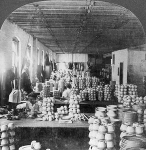 Artistes décorant des porcelaines, Trenton, New Jersey, USA, début du 20e siècle - Keystone View Company