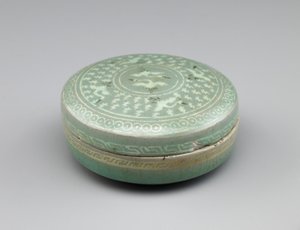 Boîte couverte avec motif incrusté de grues et de nuages, seconde moitié du 13e siècle - Korean School