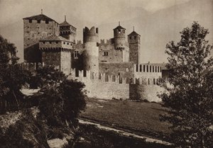 Italie : Castello Fenis, Val d