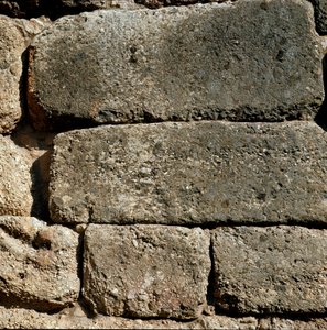 Murs près de la Porte des Lions : site de l