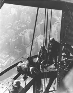Empire State Building, New York, vers 1930 - Lewis Wickes Hine