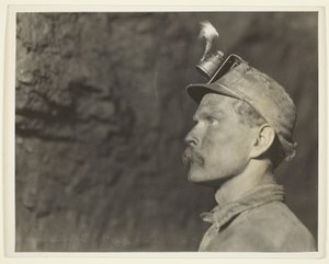 "Follow The Gleam", mineur gallois dans une mine de charbon en Pennsylvanie. Mine de charbon à un kilomètre de la lumière du jour - Lewis Wickes Hine