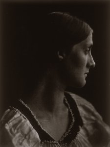 Julia Jackson, petit profil