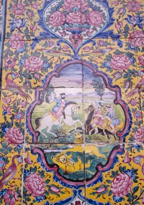 Chasse au lion, décoration en carreaux polychromes sur la façade de la maison Qavam également connue sous le nom de Narenjestan e Ghavam