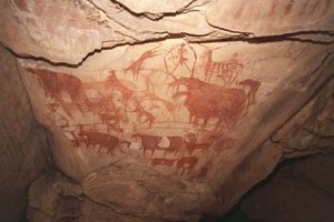 Peinture représentant des scènes de chasse, art rupestre saharien, Enneri Tougwi, Tibesti, Tchad