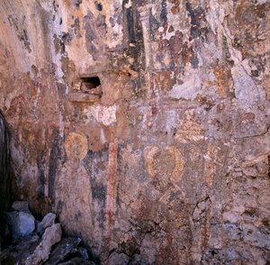 Vestiges de fresques dans les ruines d