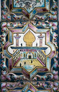 Vue de la mosquée, décorations en carreaux polychromes à Tekyeh Mo