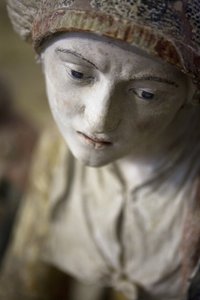 Sainte femme en bonnet