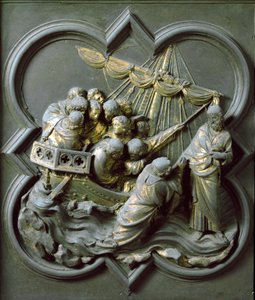 Porte Nord (appelée Porte de la Croix, au Nord), détail extérieur : Le Christ marchant sur l
